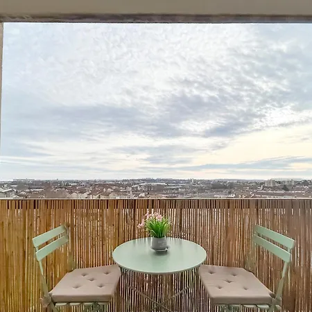Cozy Flat Balcony Panoramic View 5m Metro B * Oullins